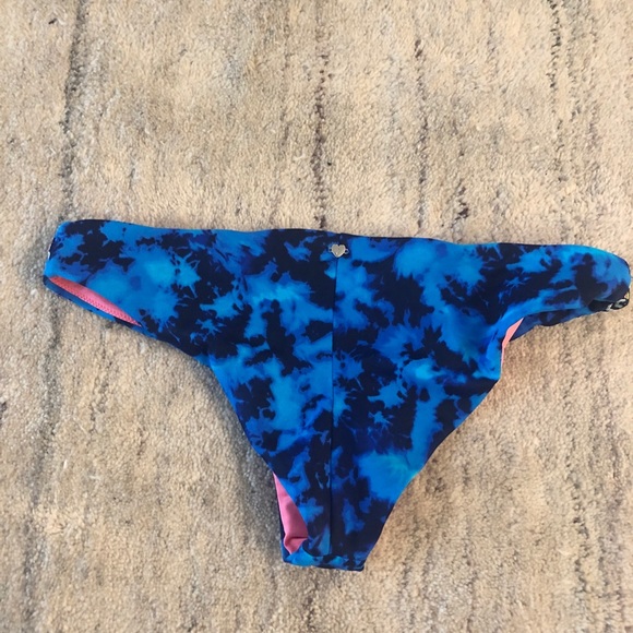 Victoria Secret Bikini Bottom - Picture 2 of 2